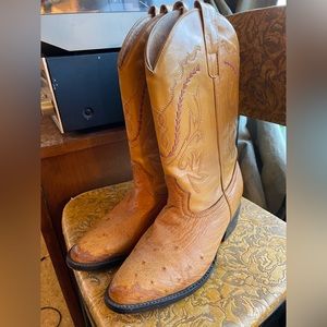 Vintage Tan Western Cowboy Boot rounded toe